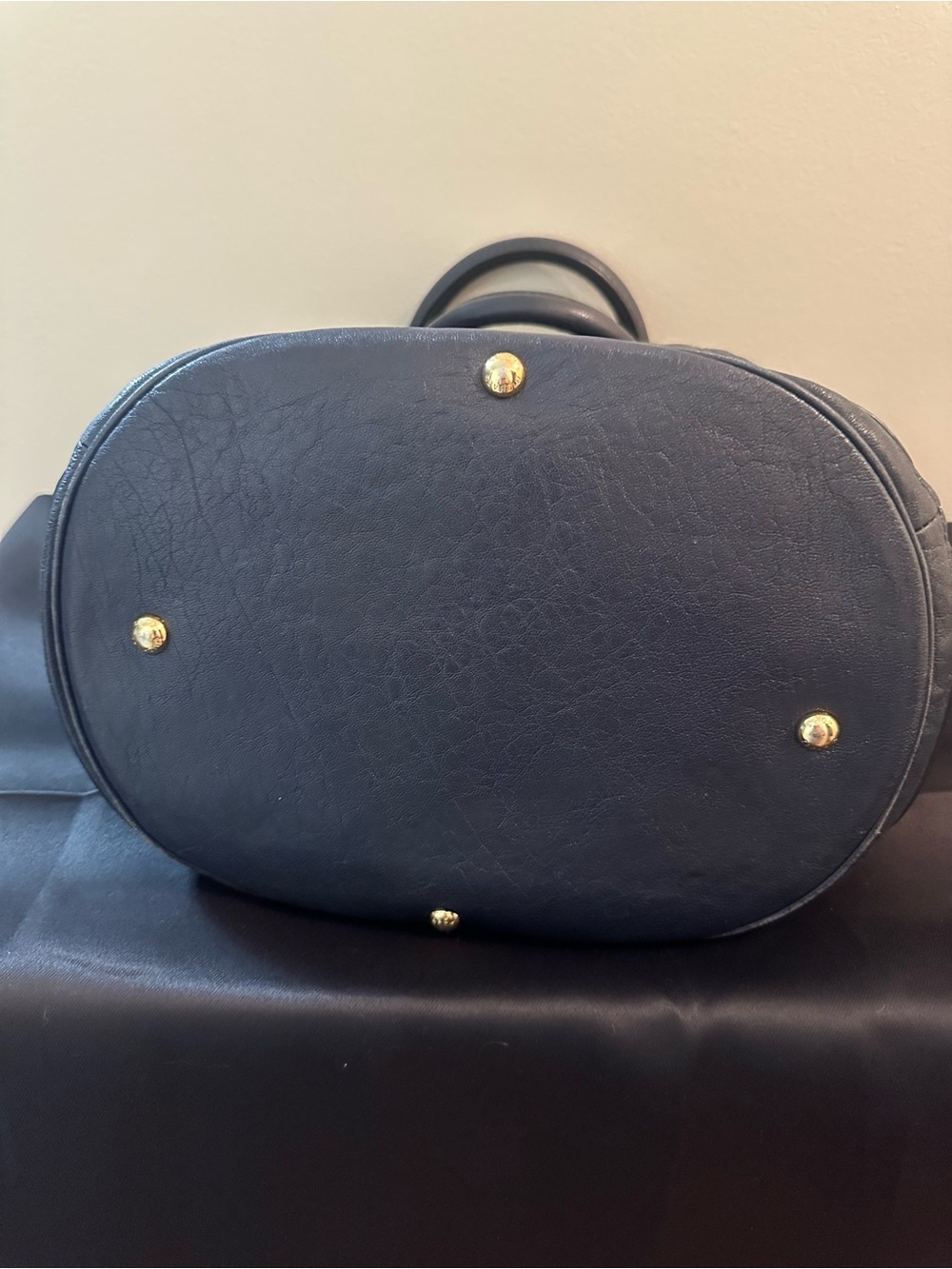 Michael Kors - Picture 2 of 4